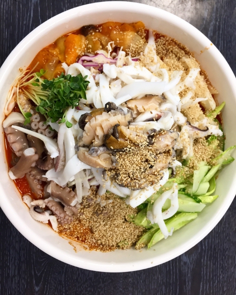 Ssangdungi-ne Seafood Restaurant