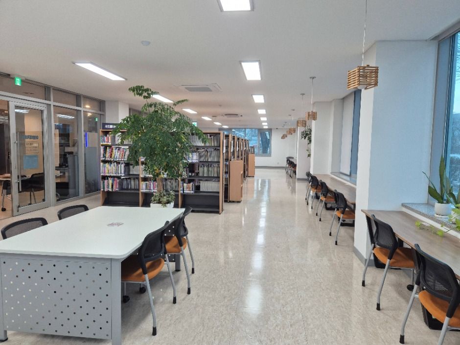 南山図書館(春川)