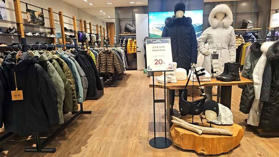 [事後免税店] KOLON（コーロン）スポーツ・ロッテ百貨店ピョンチョン（坪村）店(코오롱스포츠 롯데백화점 평촌점)