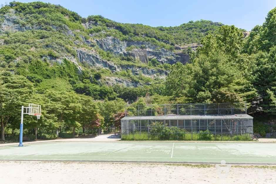 용마폭포공원