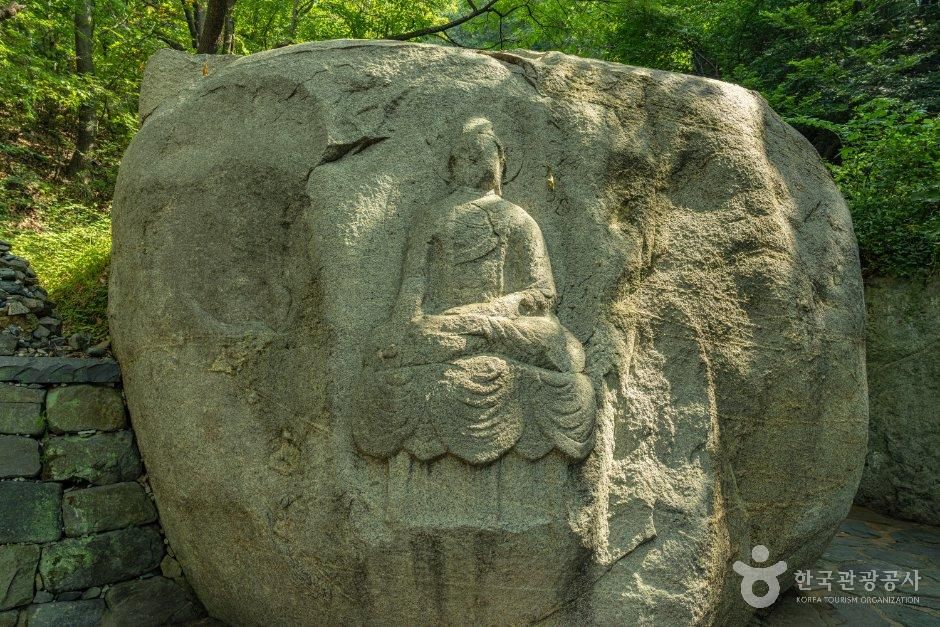 창원 삼정자동 마애여래좌상