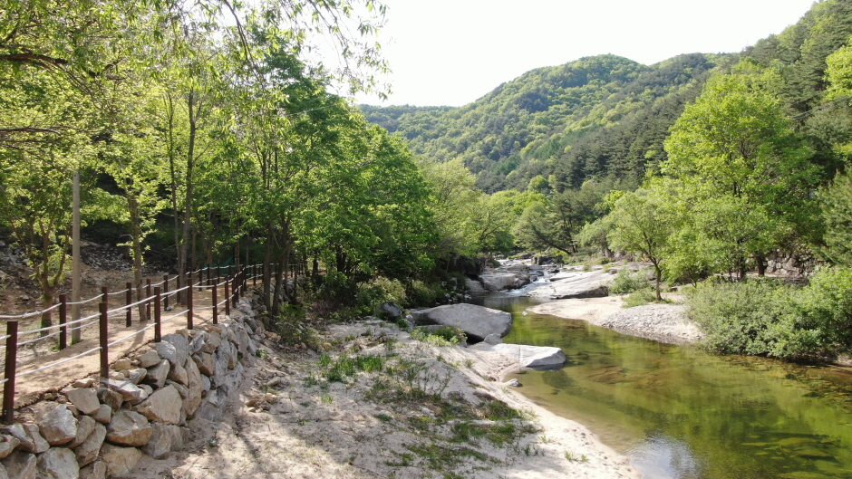 西出東流 水路トレッキング道