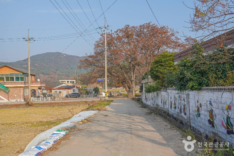 Yeonggwang Yongam Village