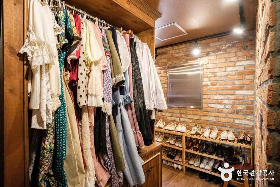 이팔청춘사진관