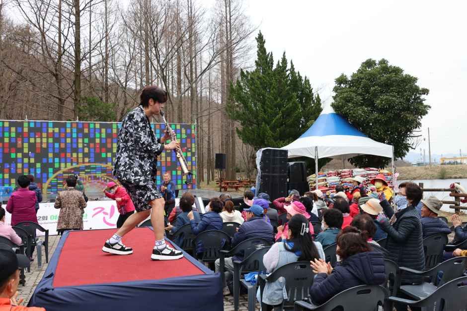 2026 여수 영취산 진달래축제 (1).JPG