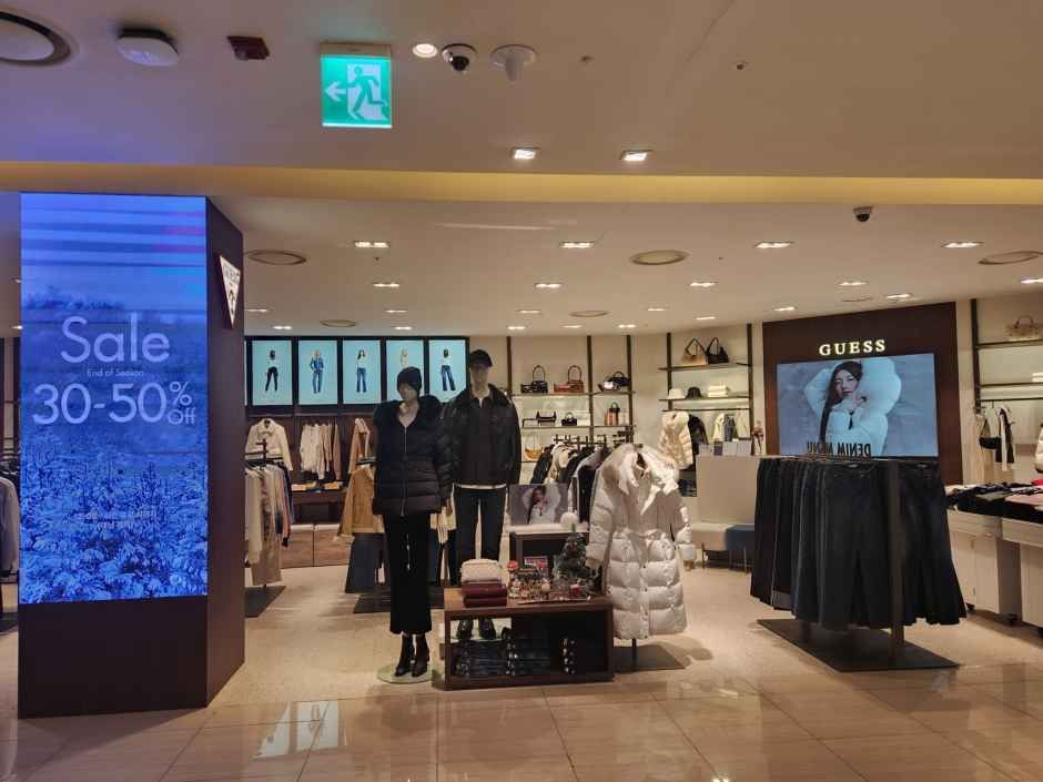 Guess - AK Plaza Suwon Branch [Tax Refund Shop](게스 AK플라자 수원점)