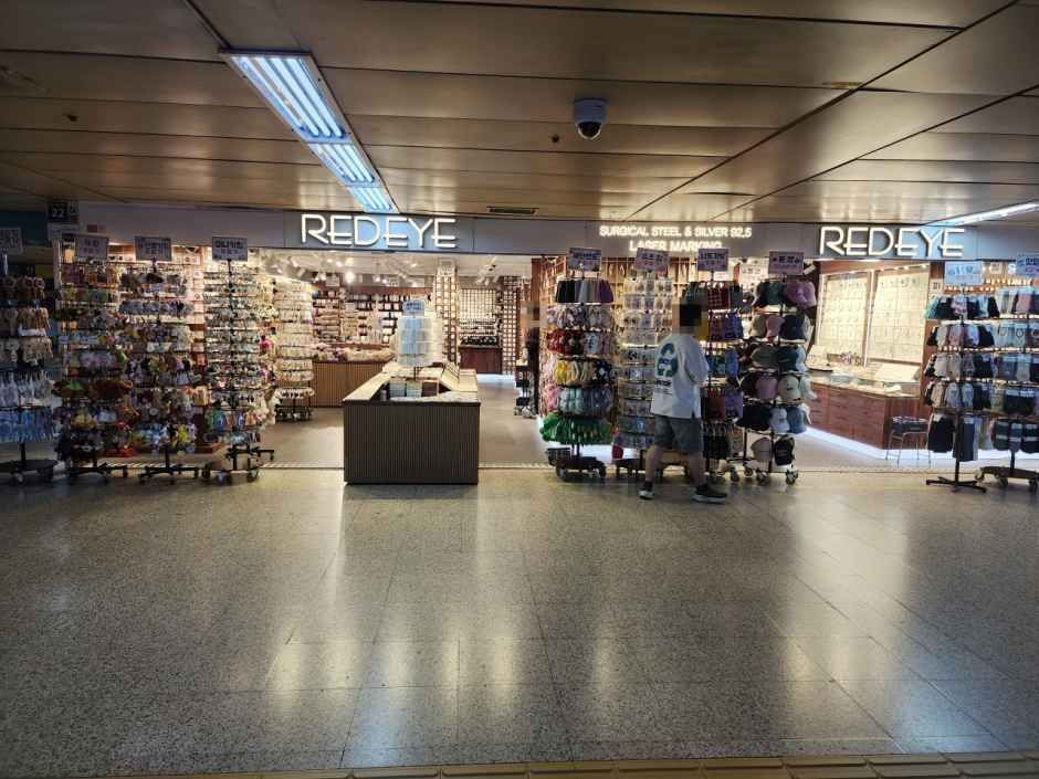 [事後免税店]レッドアイ・ チャムシル（蚕室）地下商店街店(레드아이 잠실지하상가점)
