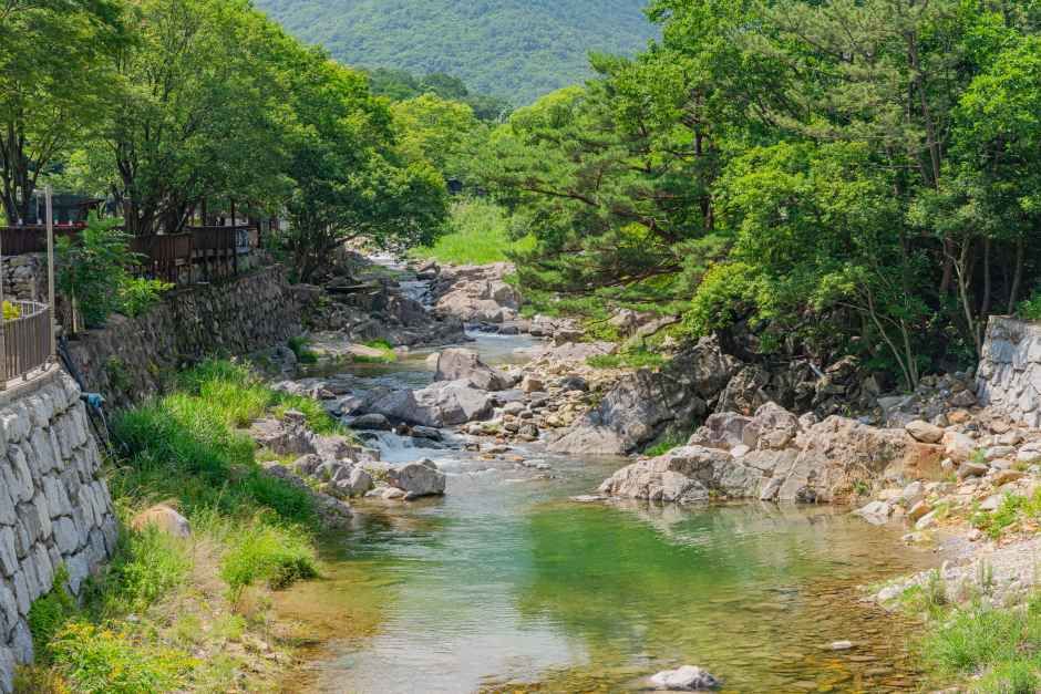 三溪里渓谷