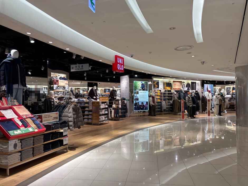 [事後免税店] ユニクロ・ロッテ百貨店クァンボク（光復）店