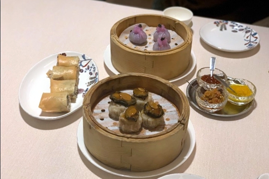 朱艾