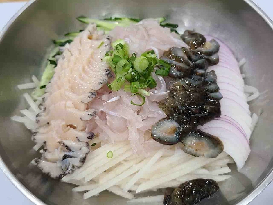 蔚珍真比目鱼