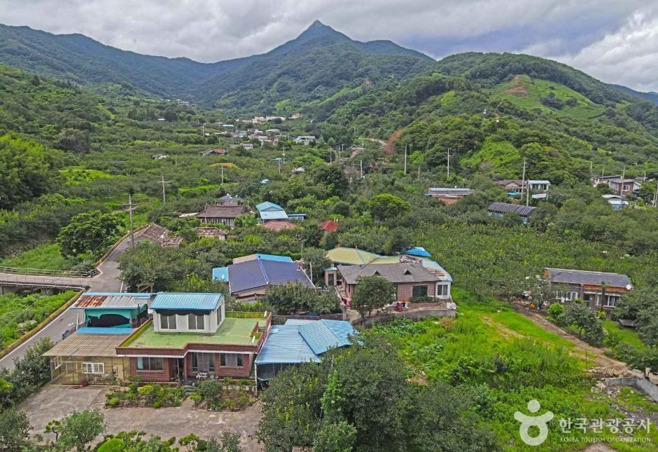 白鶴洞村