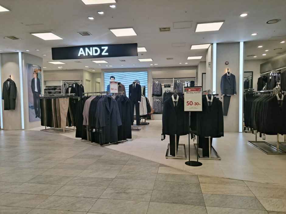 [事後免税店] ANDZ（アンドジー）by ZIOZIA（ジオジア）・ロッテアウトレットコヤン（高陽）ターミナル店(앤드지바이지오지아 롯데아울렛 고양터미널점)