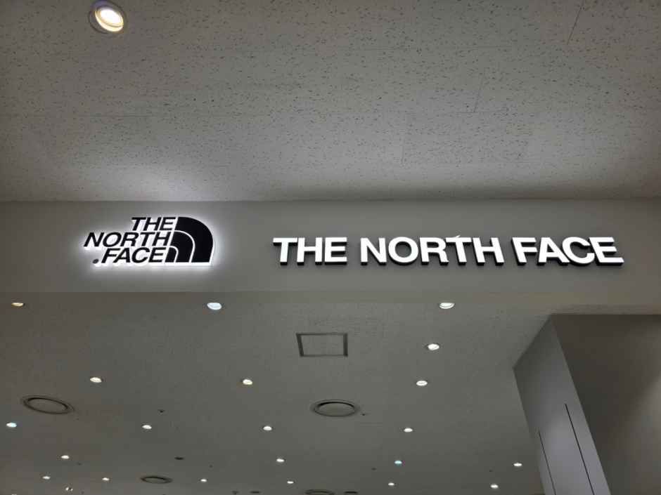 [事後免税店] THE NORTH FACE（ザ・ノース・フェイス）・ロッテモールチンジュ（晋州）店(노스페이스 롯데몰 진주점)