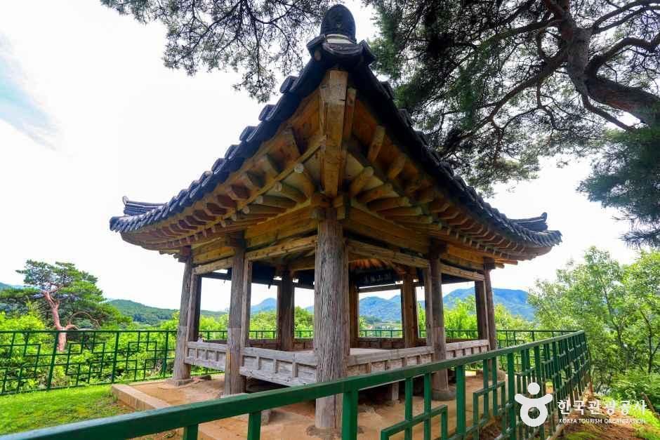 괴산 고산정 및 제월대