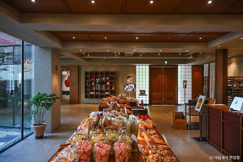 St. Geundae Bakery 2