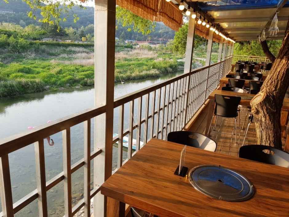 포천_이동강변갈비 (3).jpg