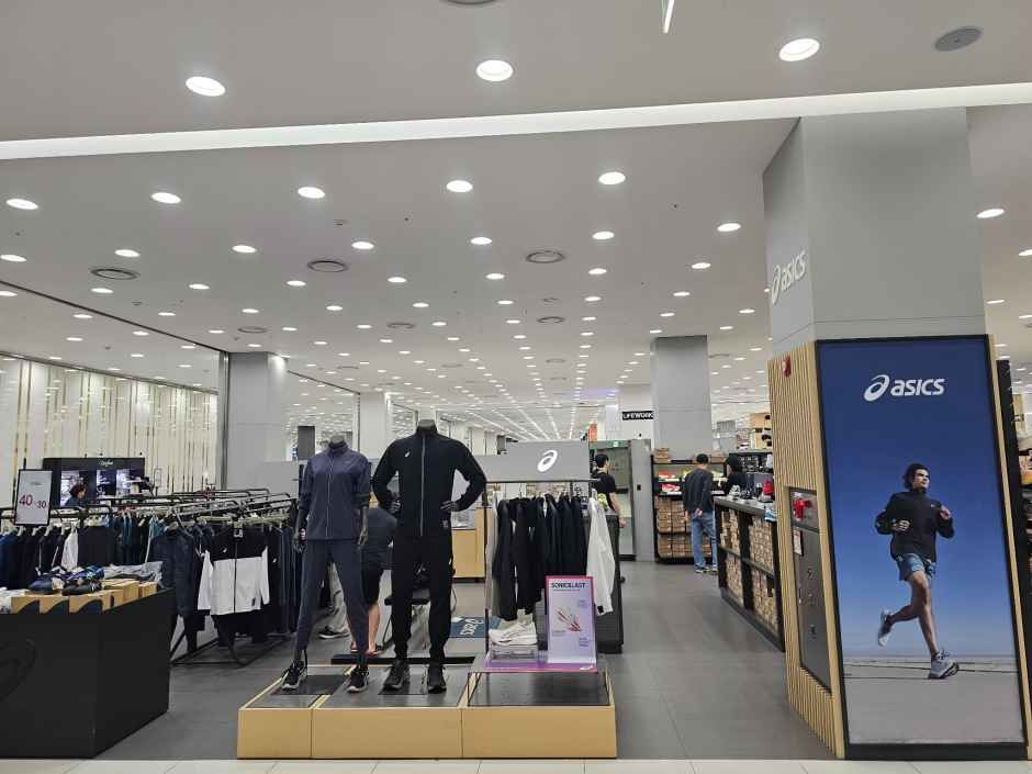 アシックス モダアウトレット 仁川店