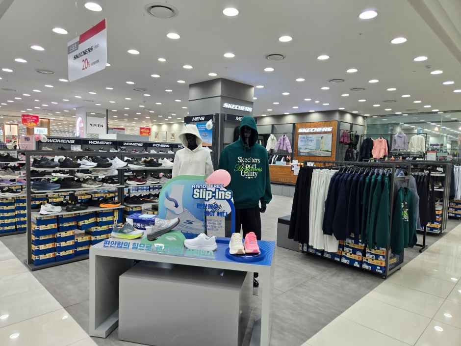スケッチャーズ モダアウトレット 九里南楊州店