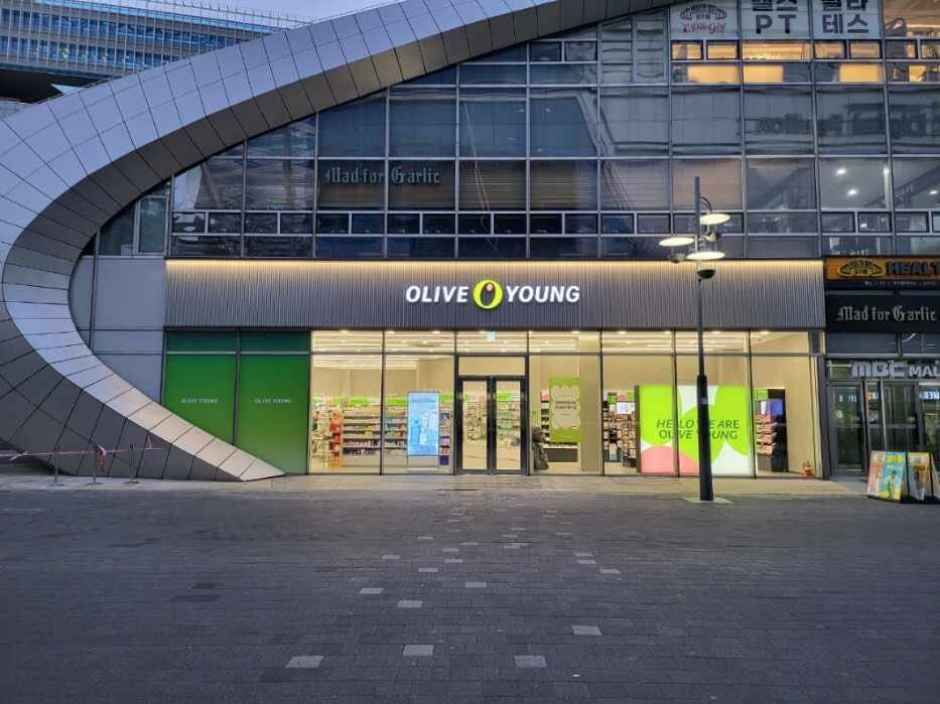 Olive Young - Sangam MBC Branch [Tax Refund Shop] (올리브영 상암MBC점)