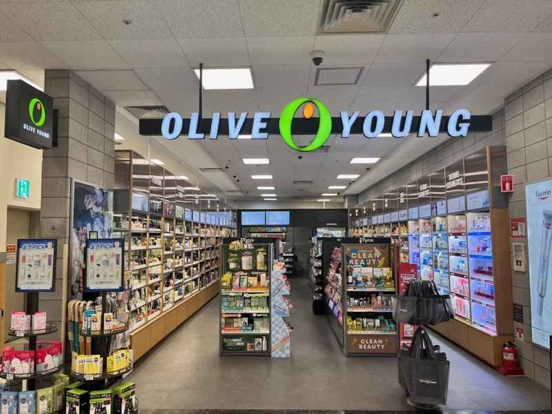 Olive Young - Homeplus Wolgok Branch [Tax Refund Shop] (올리브영 홈플러스월곡점)