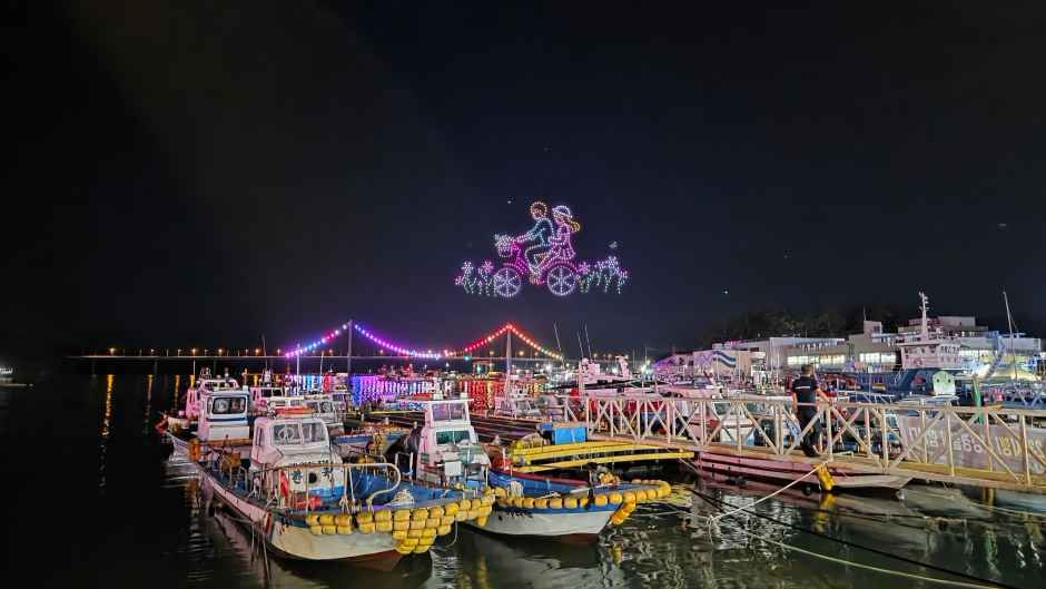 2026 고흥 녹동항 드론쇼 (4).jpg