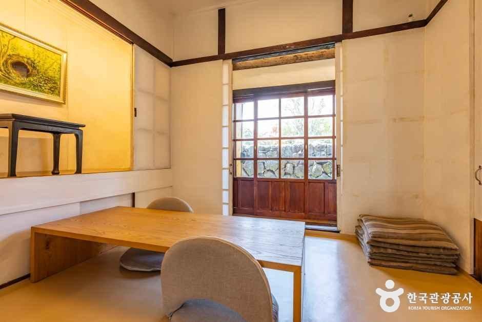 제주_제주책방·사랑방 (6).jpg