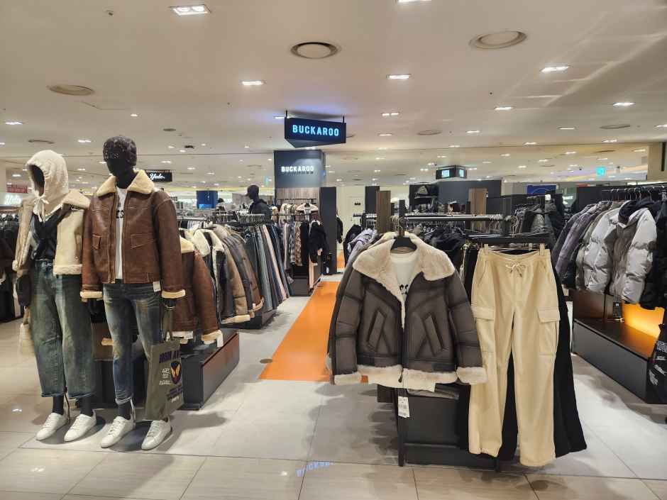 버커루진 AK플라자 수원점