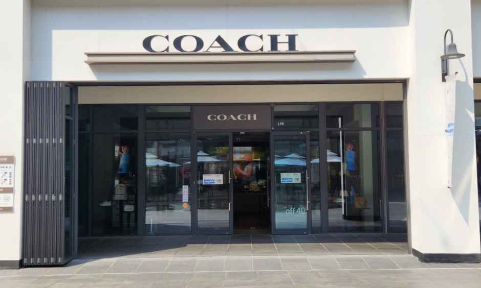 COACH 现代高级奥特莱斯松岛店