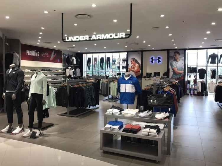 [事後免税店] UNDER ARMOUR（アンダーアーマー）・ロッテモールチンジュ（晋州）店(언더아머 롯데몰 진주점)