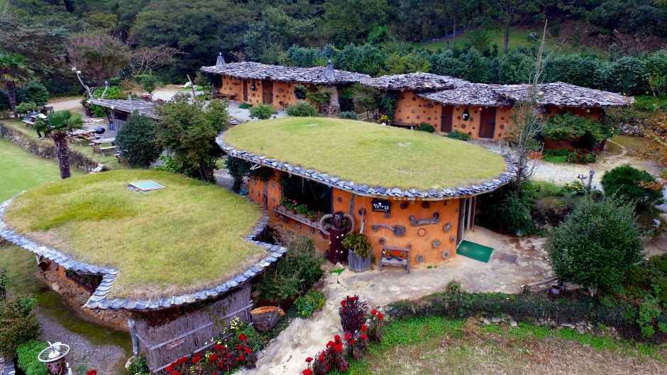 여수_쌍둥이네흙집펜션 (6).jpg