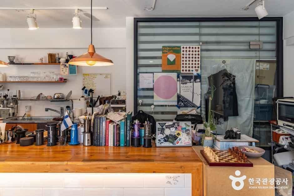 서울_위딘커피 (10).jpg