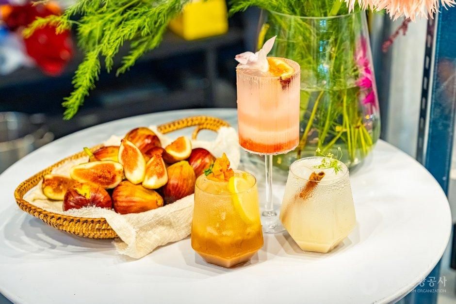 Traditional liquor cocktail from “Solok” in the Youth Mall