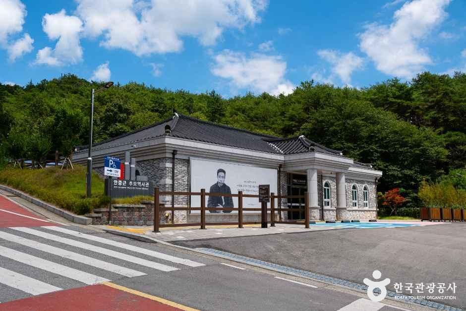 전남광주_장흥_안중근추모역사관_외부_1.jpg