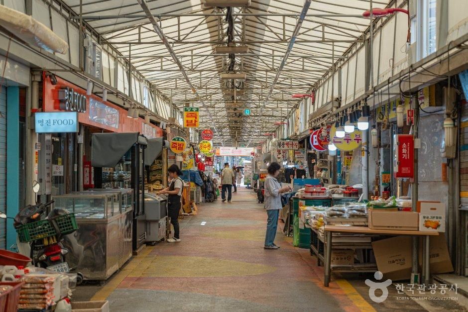 阿現市場