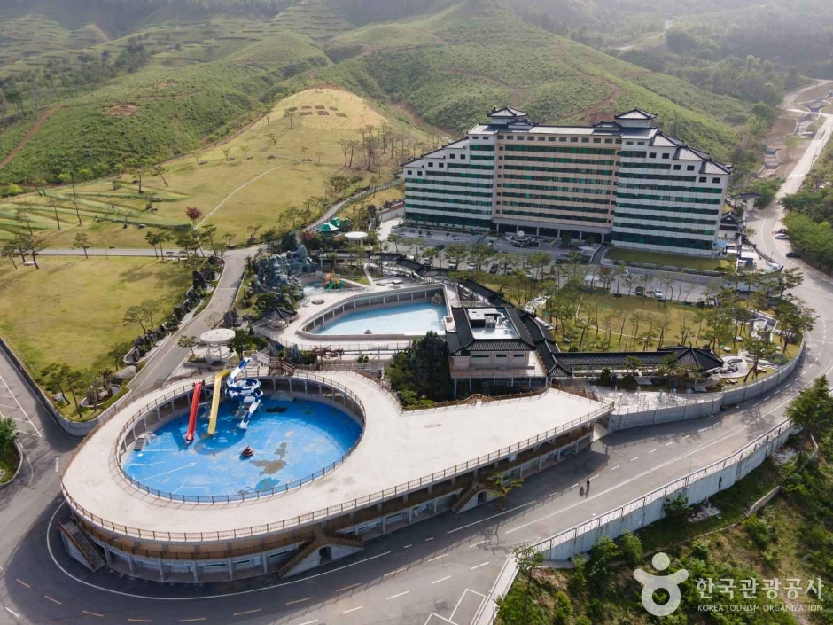 东海药泉温泉银发小镇
