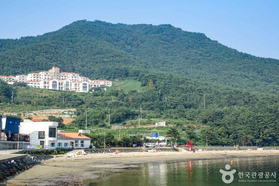 Deogwon Beach