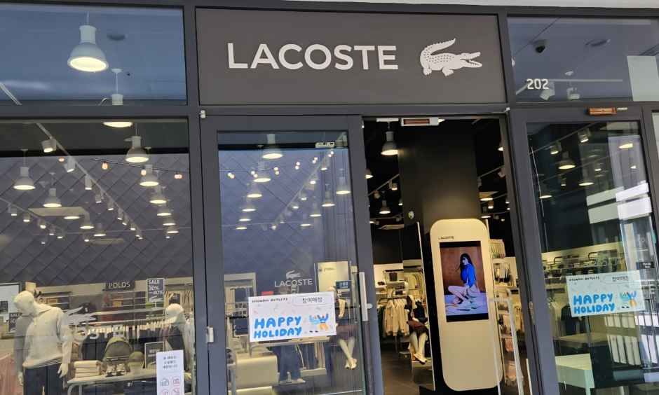 Lacoste Hyundai Premium Outlets Songdo Branch