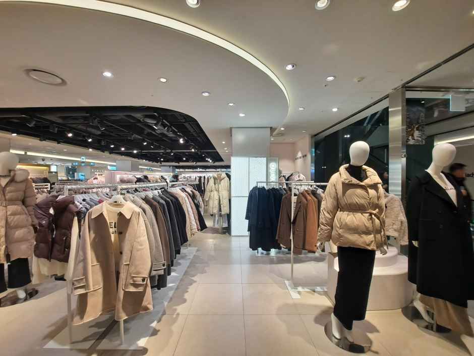 Olive des Olive 现代奥特莱斯 东大门店