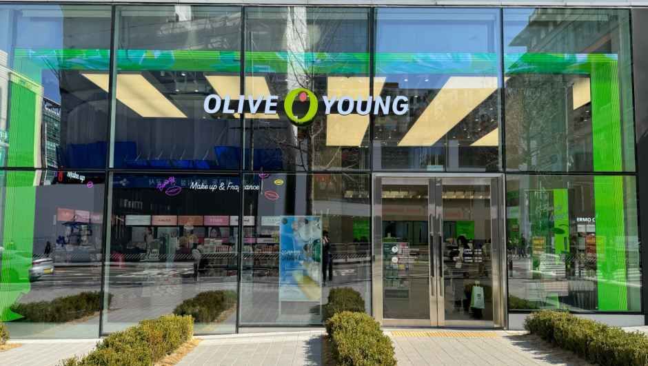 Root Hongdae [Tax Refund Shop]