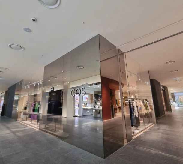 [事後免税店] COS（コス）・ロッテ百貨店トンタン（東灘）店(COS 롯데백화점 동탄점)