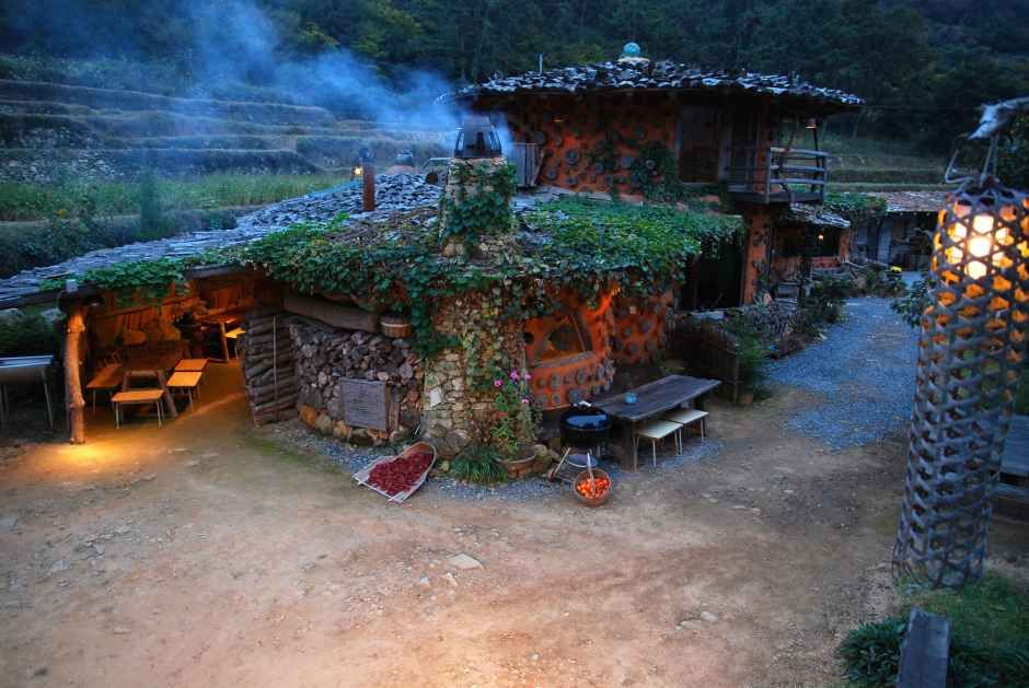 여수_쌍둥이네흙집펜션 (1).jpg