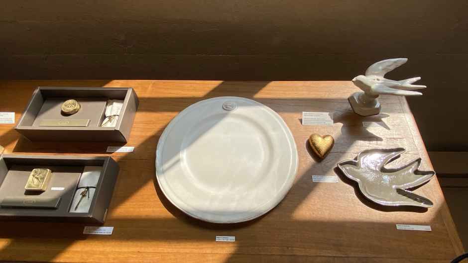 ツバメのオブジェ、プレート、インセンスホルダーセット