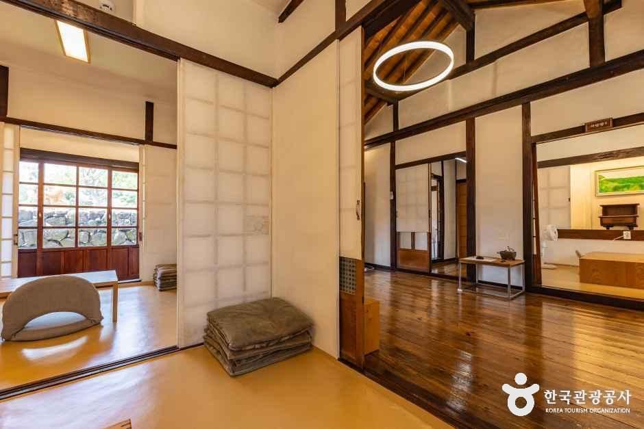 제주_제주책방·사랑방 (9).jpg