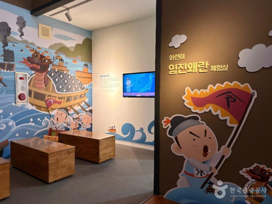 진주에서 만나는 역사의 향기와 화려한 빛, 호국 정취_경남_진주_국립진주박물관_8.JPG