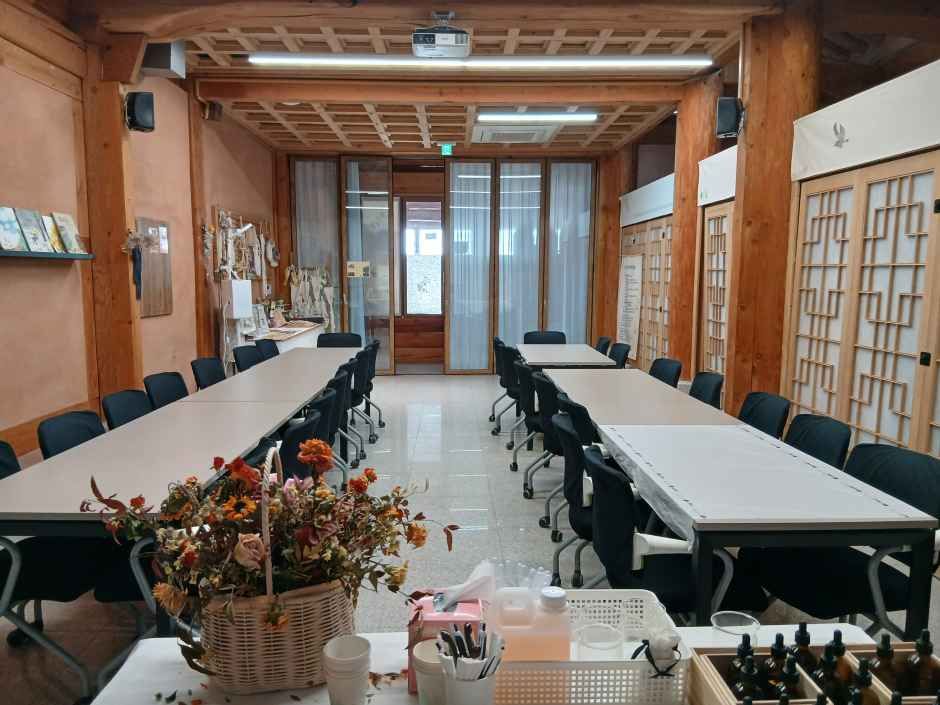이천_산수유사랑채_세미나실 (3).jpg
