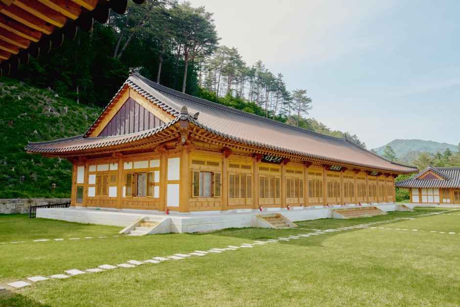 五台山自然瞑想村オムビ