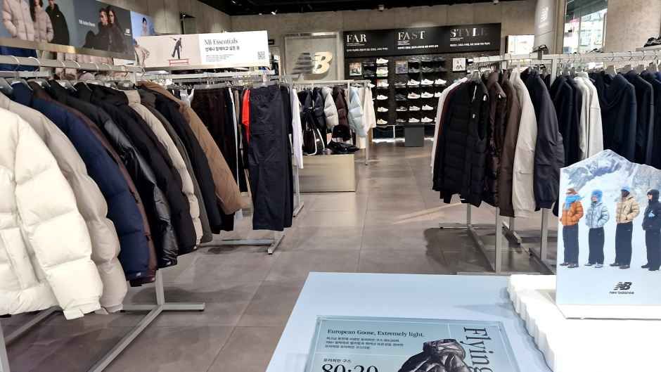 [事後免税店]New Balance（ニューバランス）・シファ（始華）店(뉴발란스 시화점)
