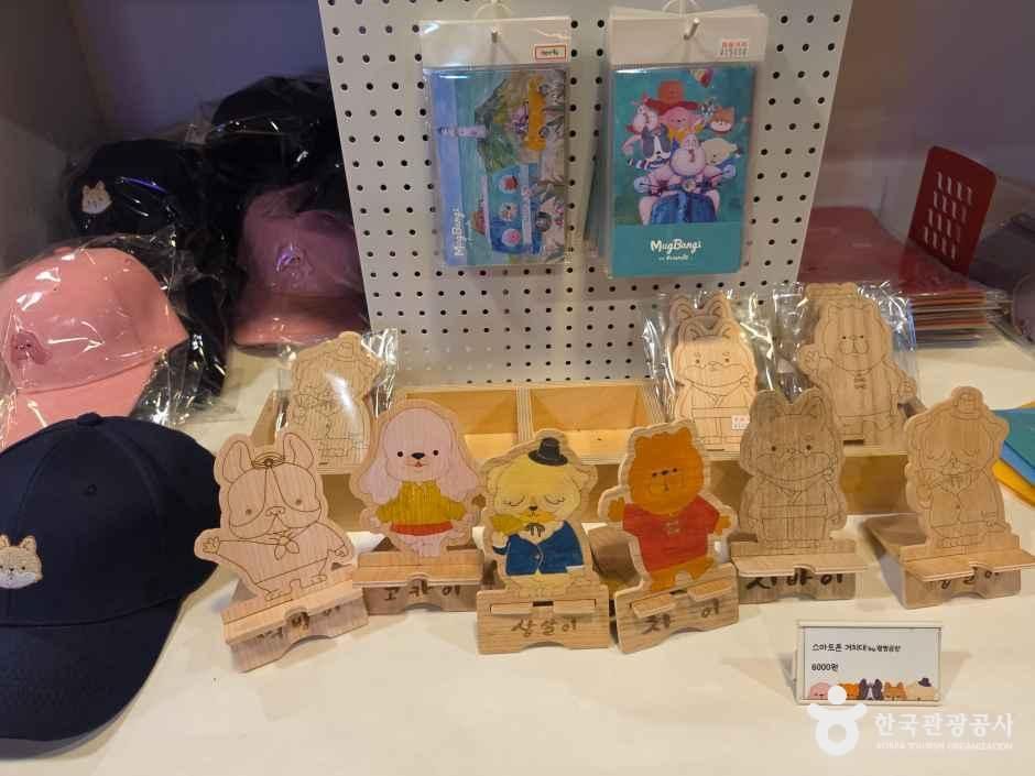 전북_군산_먹방이와 친구들_내부_2.jpg