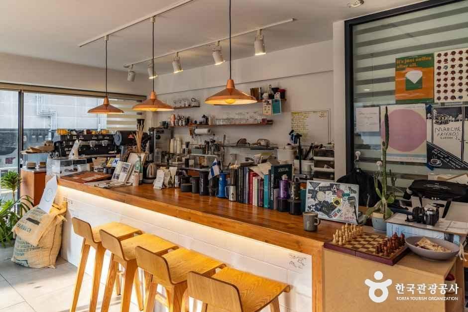 서울_위딘커피 (3).jpg